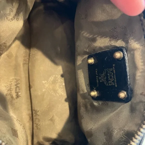 MCM leather mini bag vintage. - Picture 2 of 6